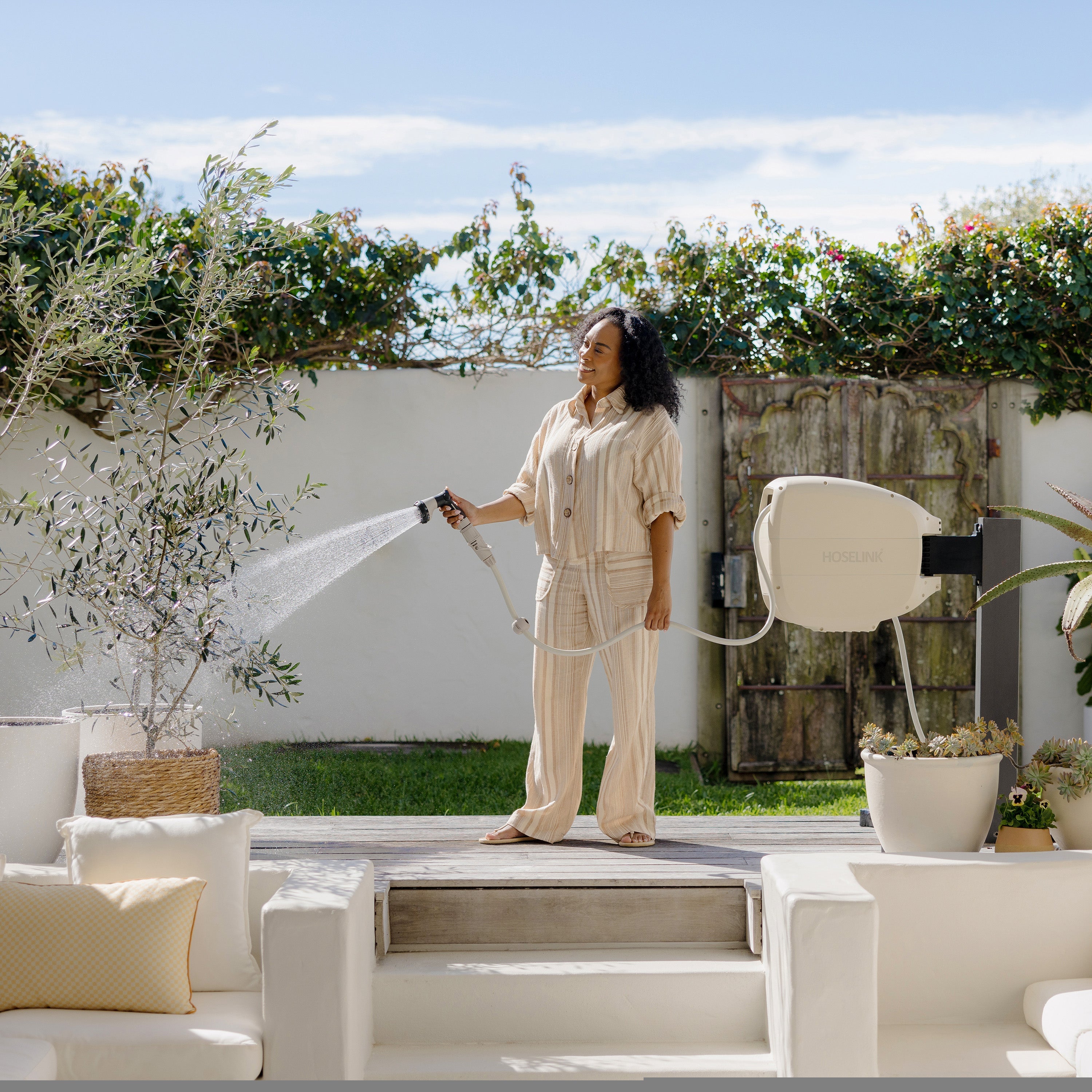 Evolve™ Retractable Hose Reel | Beige